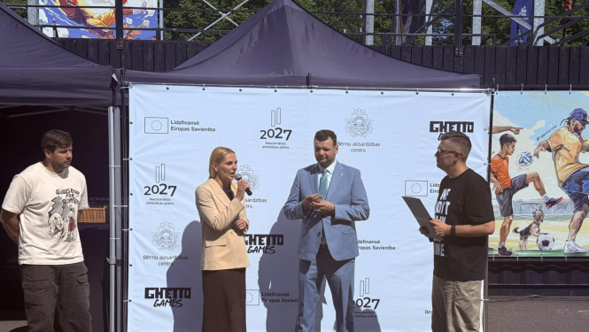 Preses konferences kopbilde