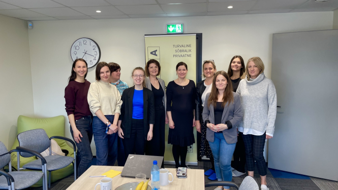 Latvijas Bērna mājas speciālisti pieredzes apmaiņā viesojas līdzīgā projektā Pērnavā