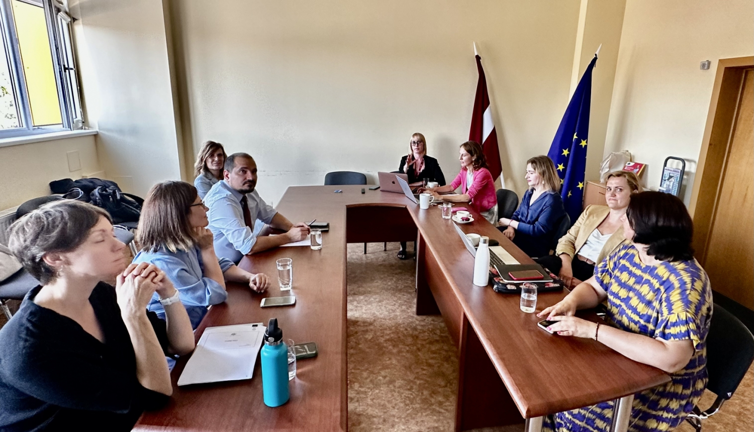 Zāle, kurā notiek seminārs.